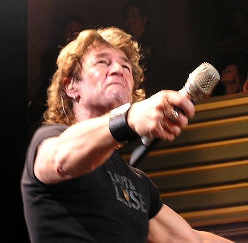 Peter Maffay – Enthusiasmus pur beim Konzert im Züricher Volkshaus. – 