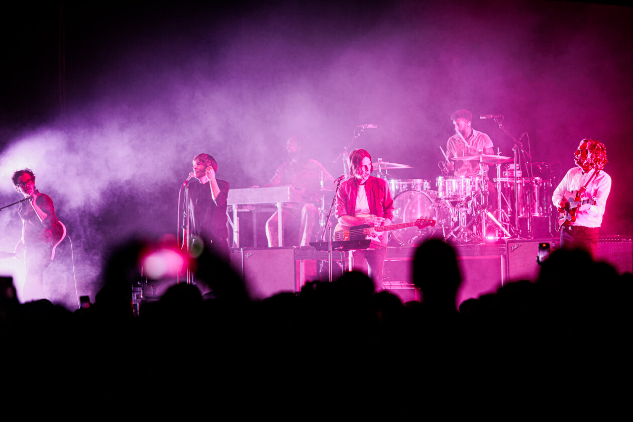 Phoenix – Phoenix.