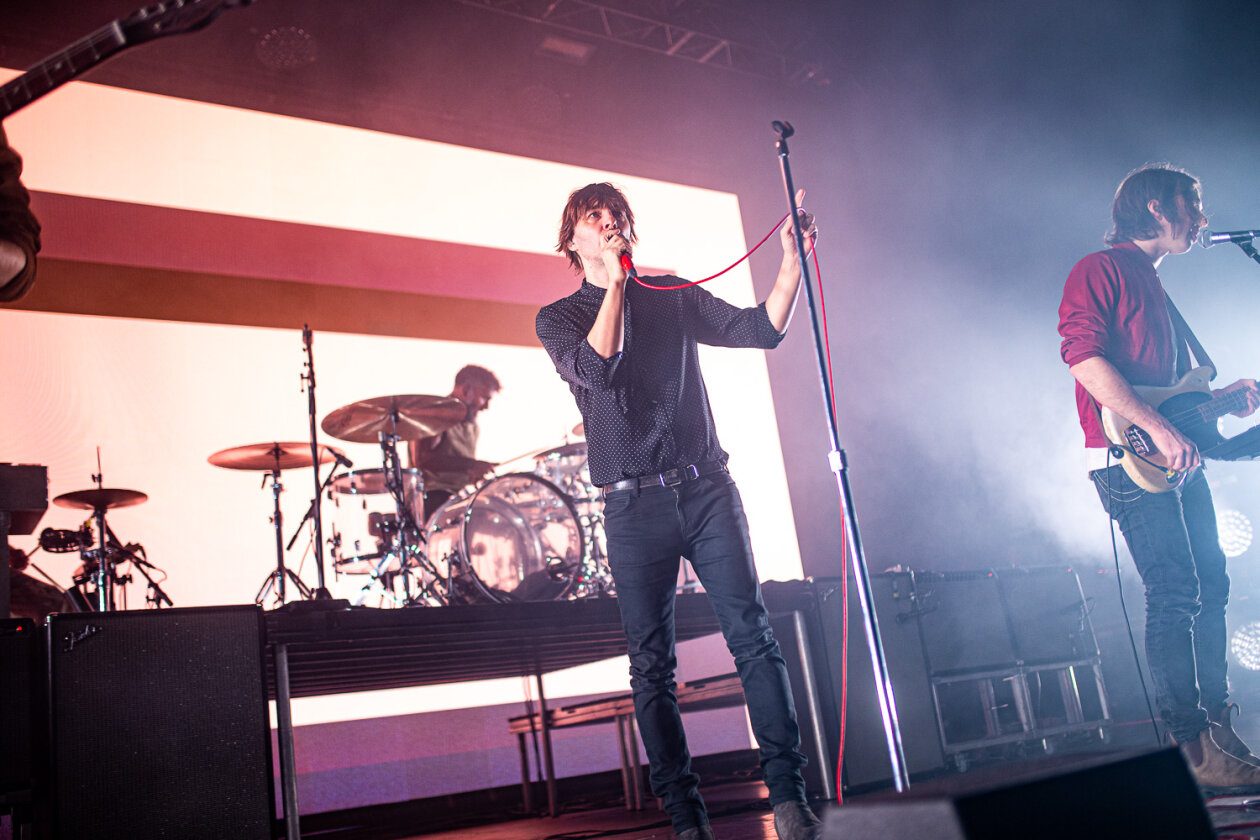 Phoenix – Phoenix.