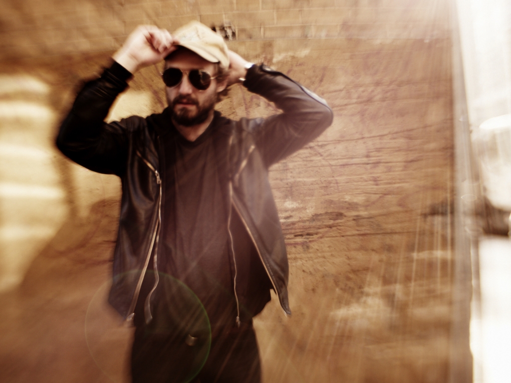 Phosphorescent