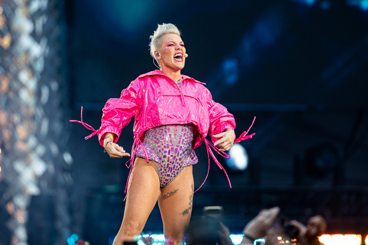 Pink – Pink.