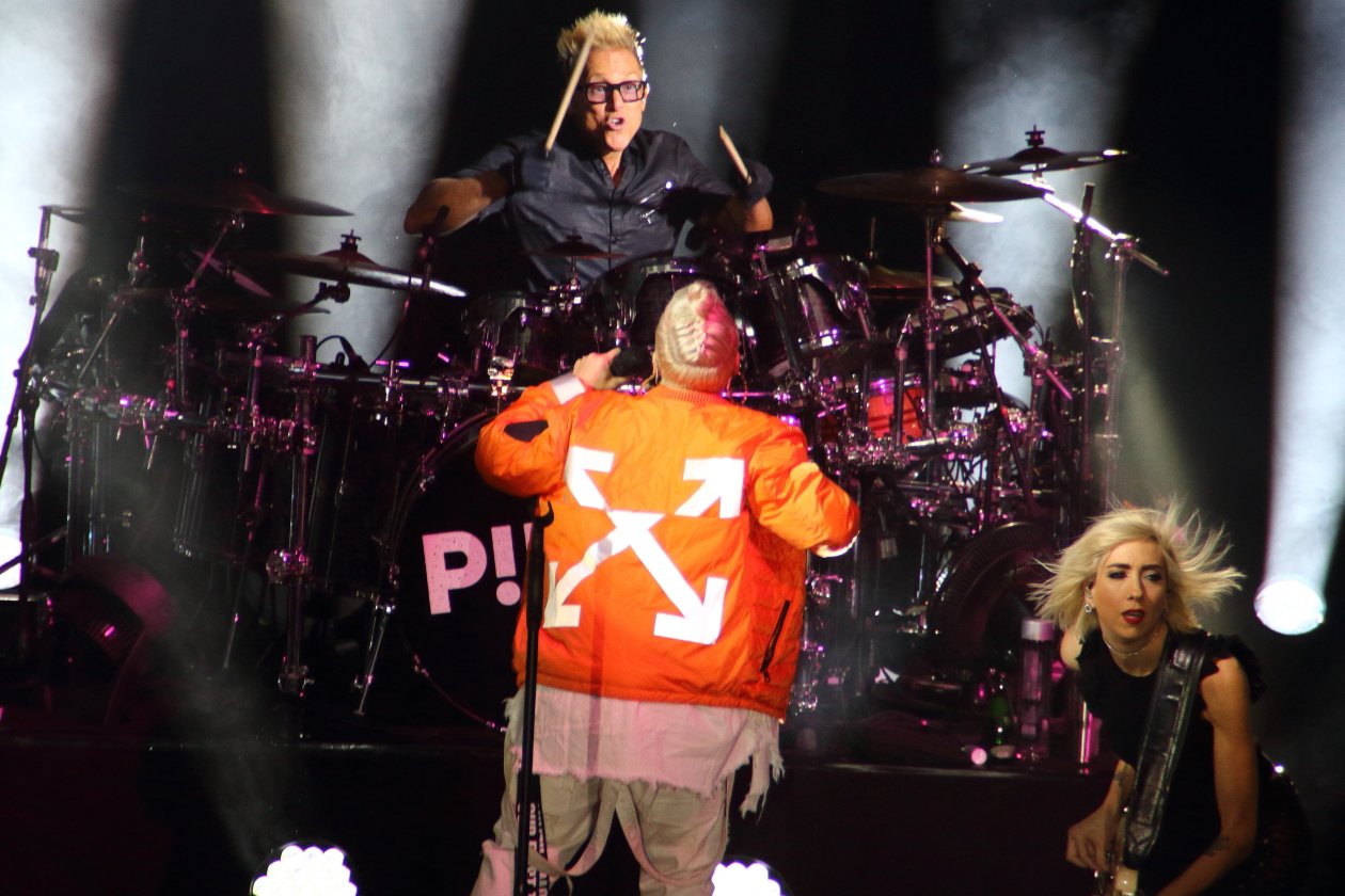 Pink – P!nk spielt ein intimes "Beautiful Trauma"-Konzert in Deutschland. – Let's Get The Party Started