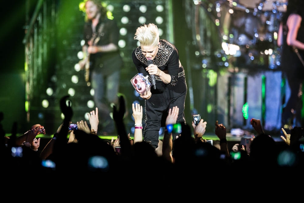 Pink live im ISS Dome. – Pink live im ISS Dome Düsseldorf.