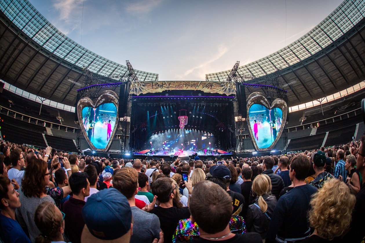 'Get The Party Started' - und 60.000 schauten zu! – Pink.