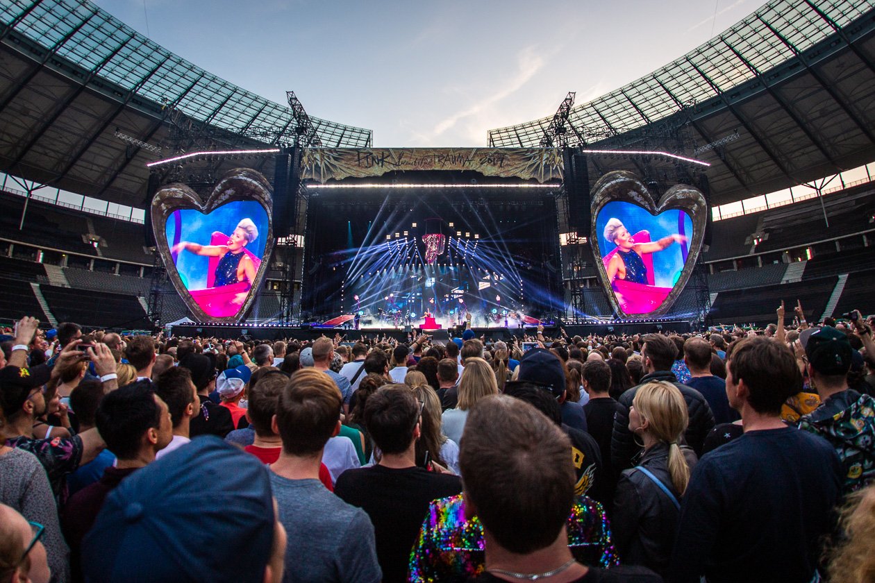 'Get The Party Started' - und 60.000 schauten zu! – Pink.
