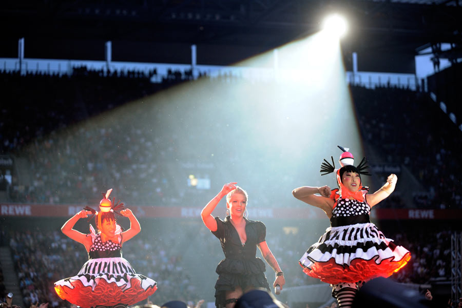 Pinks Summer Carnival live im Kölner Rheinenergiestadion – Pink live im Rheinenergiestadion Köln