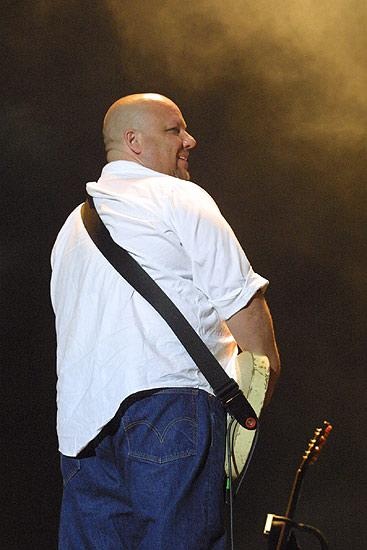 Pixies – Alle, wirklich alle Augen glänzten: Frank Black plus Mannschaft rockten so, als wäre noch 1988. – Way out in the water, see it swimmin'