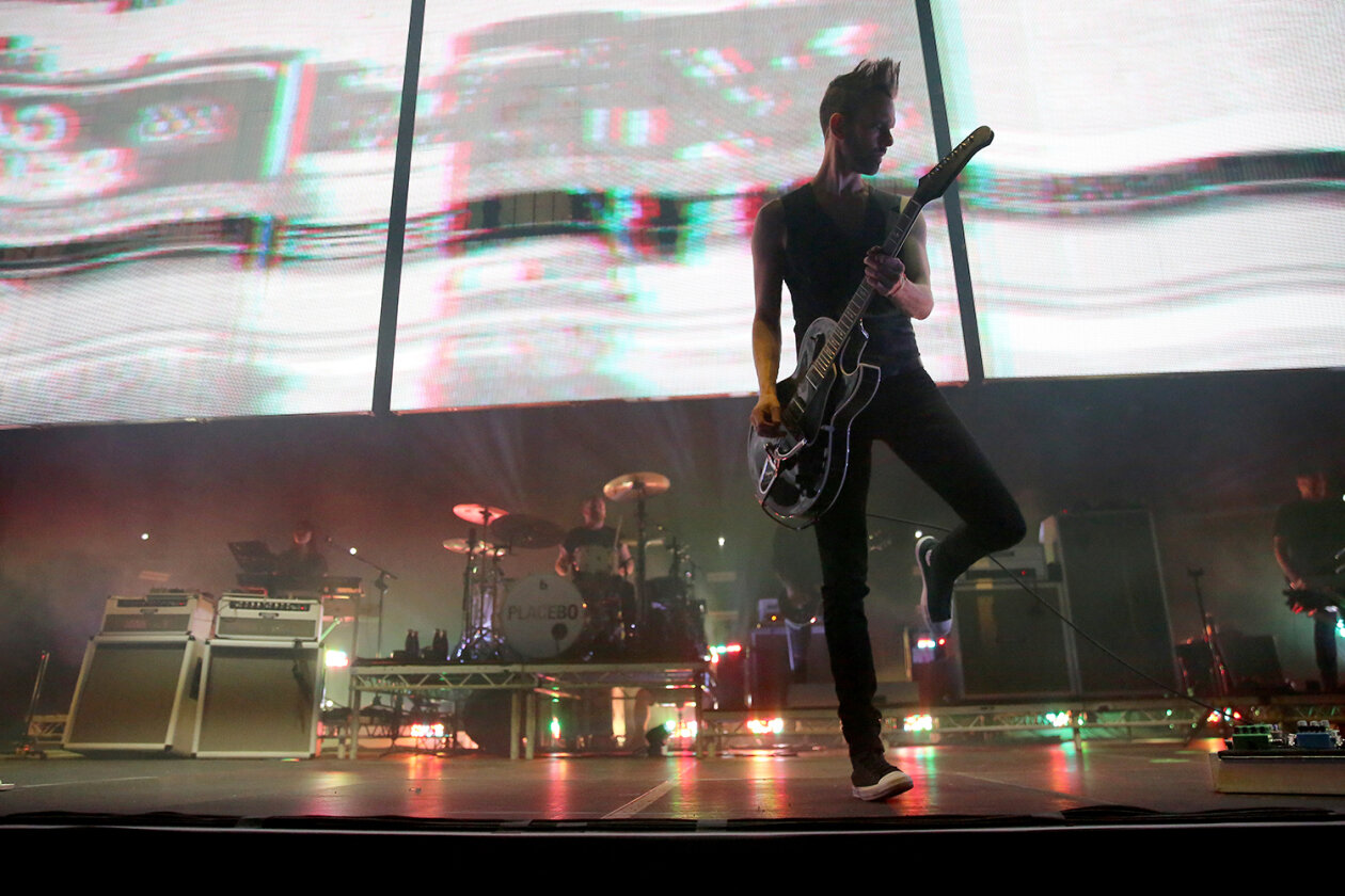Auf "Never Let Me Go"-Tour: Tausende Fans wollten Brian Molko und Stefan Olsdal in Hamburg sehen. – Placebo.