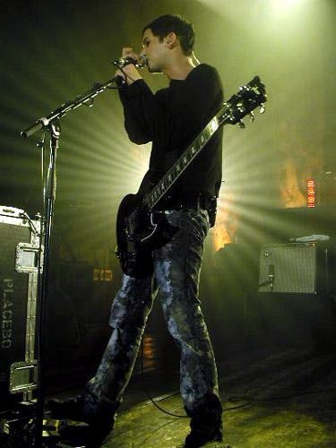 Placebo – Im ausverkauften Zürcher Volkshaus gab die Band um Brian Molko ein mitreißendes Konzert. – 