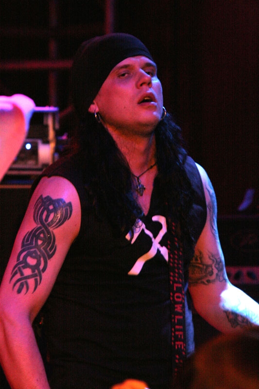 Ville und Co. machen Sentenced <i>fast</i> vergessen. – Poisonblack