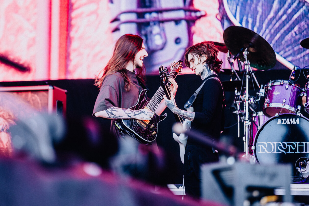 Die Texaner auf der Mandora Stage am Festivalsonntag. – Polyphia.