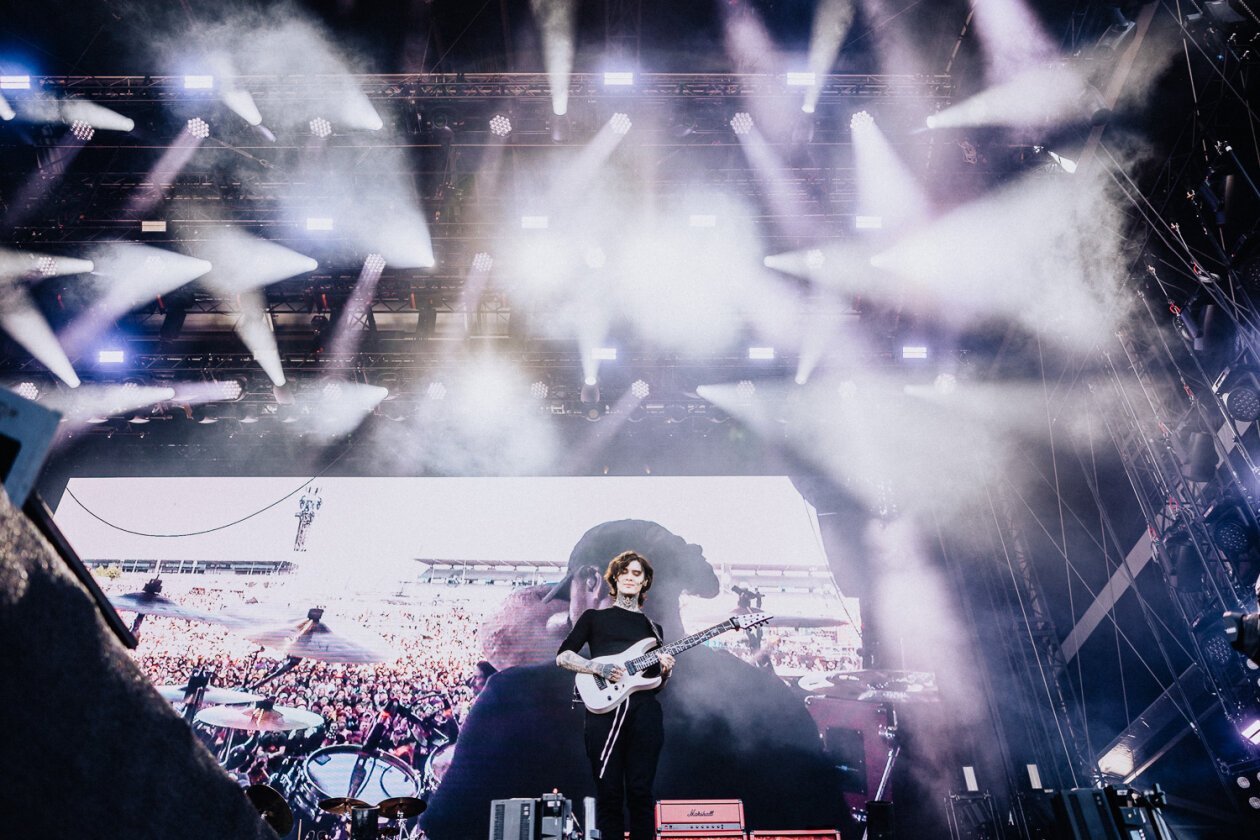 Die Texaner auf der Mandora Stage am Festivalsonntag. – Polyphia.