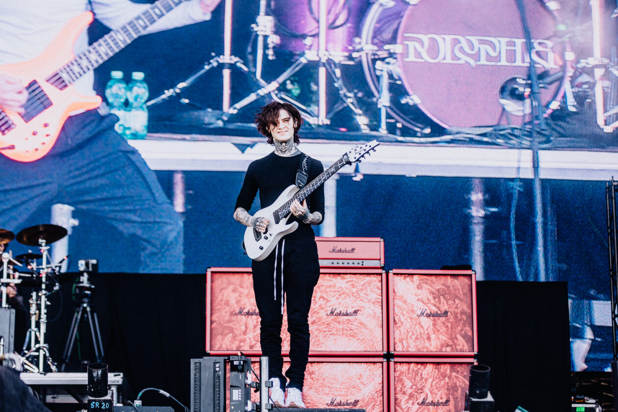 Die Texaner auf der Mandora Stage am Festivalsonntag. – Polyphia.