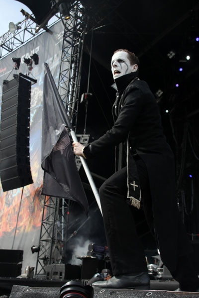 Die mit den Wölfen heulen – Powerwolf