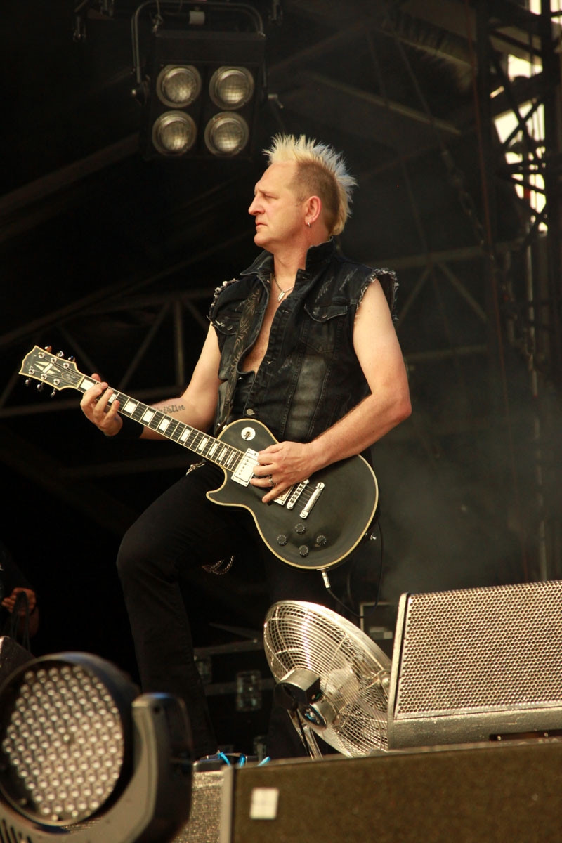 Immer eine sichere Bank on stage. – Primal Fear
