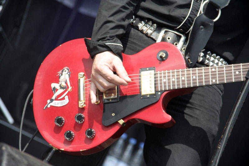 Psychopunch – Die Schweden gehören mittlerweile zum Inventar. – Gitarre