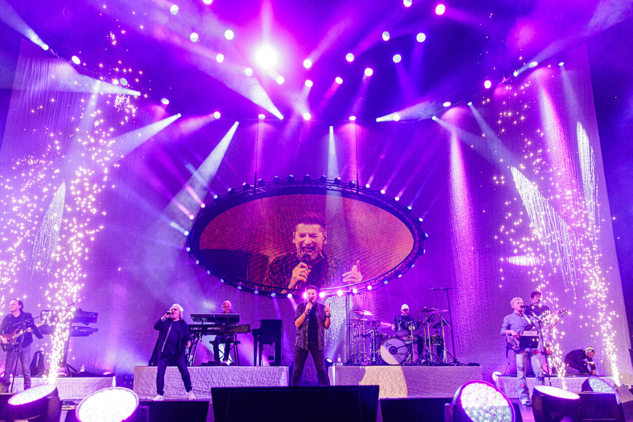 Hartmut Engler und Band bringen ihr aktuelles Album "Persönlich" auf große "PUR - Tour 2023". – Pur.