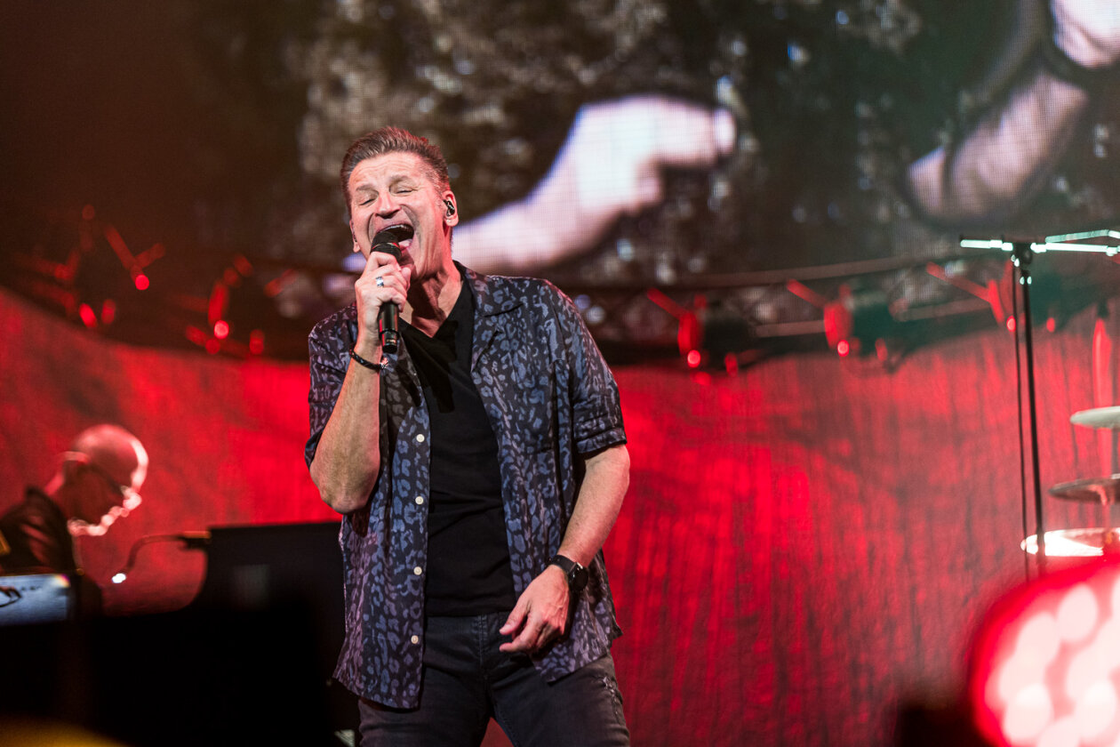 Hartmut Engler und Band bringen ihr aktuelles Album "Persönlich" auf große "PUR - Tour 2023". – Pur.