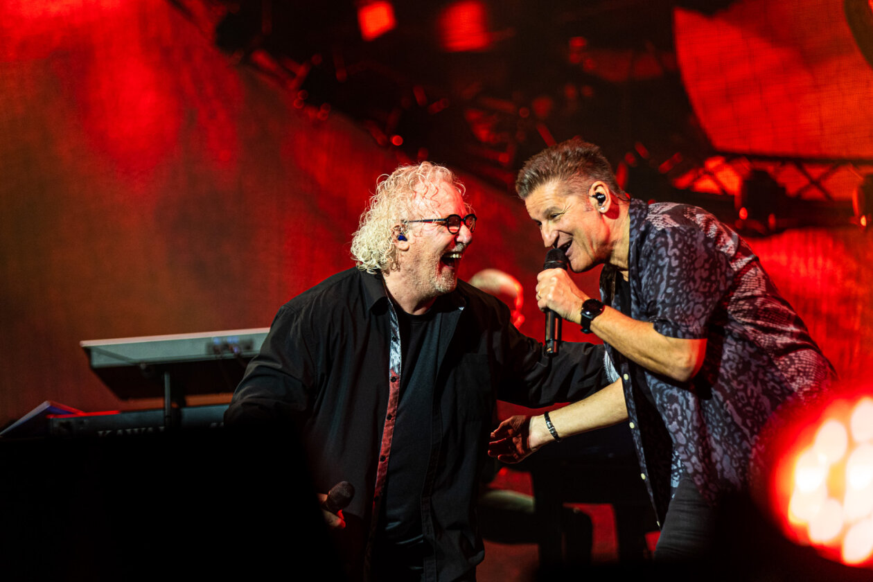 Hartmut Engler und Band bringen ihr aktuelles Album "Persönlich" auf große "PUR - Tour 2023". – Pur.