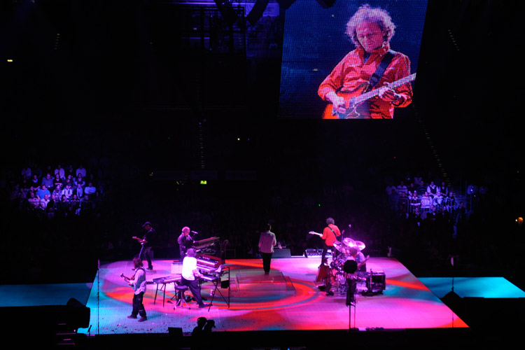 Hartmut Engler und Pur sind zurück auf der Bühne. – Pur live in Köln