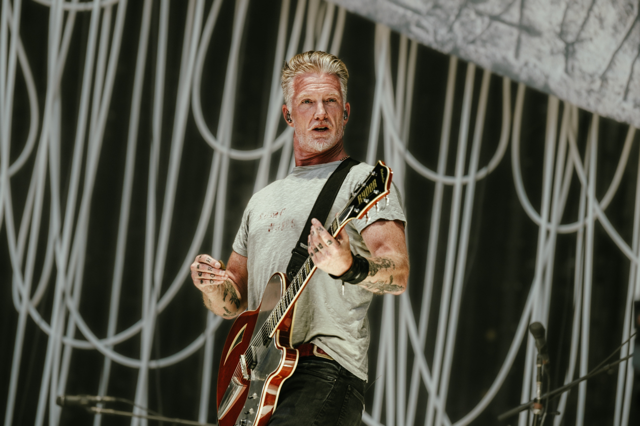 Queens Of The Stone Age – Josh Homme und Band auf Tour mit System Of A Down. – Jos Homme.
