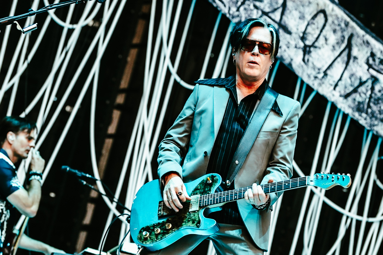 Queens Of The Stone Age – Josh Homme und Band auf Tour mit System Of A Down. – QOTSA.
