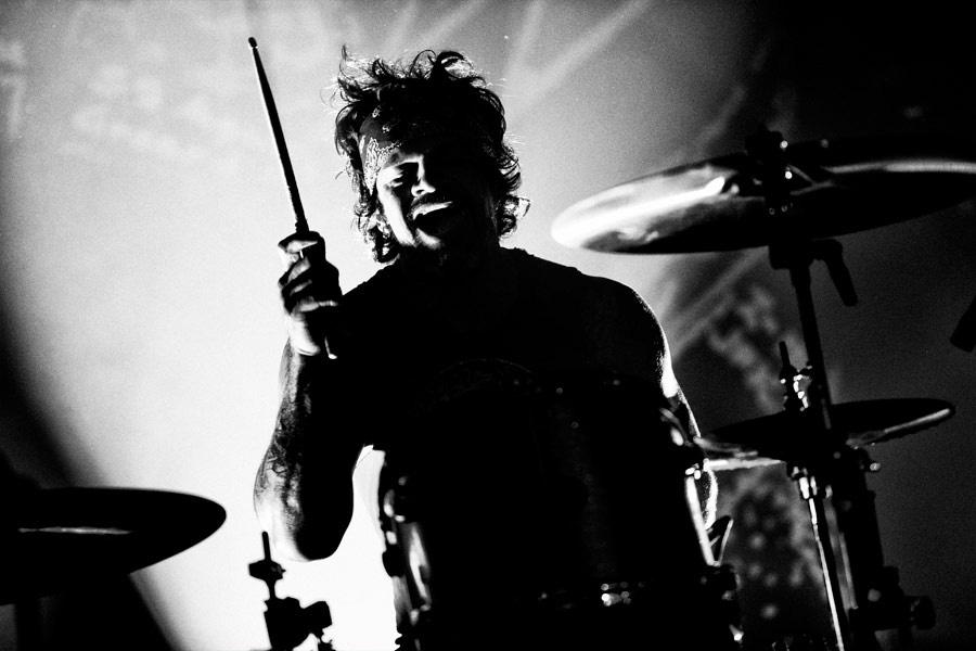 Queens Of The Stone Age – Kalifornien im E-Werk: Josh Homme und Co. – Joey.