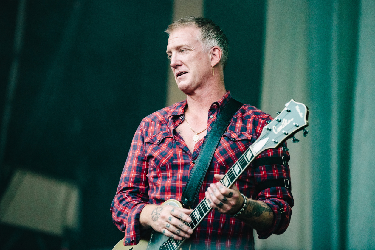 Songs for the Deaf: QOTSA brillieren zwei Stunden in Berlin. – Queens Of The Stone Age in Berlin