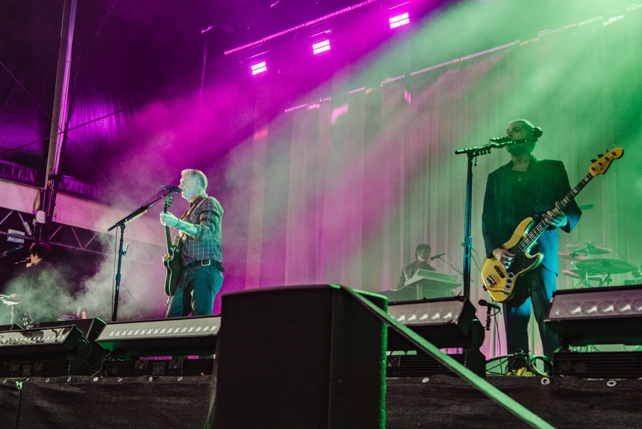 Songs for the Deaf: QOTSA brillieren zwei Stunden in Berlin. – Queens Of The Stone Age in Berlin