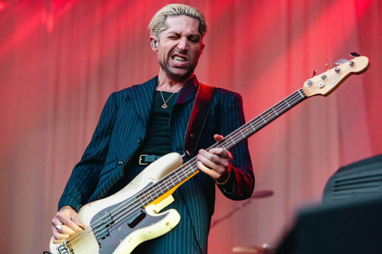 Songs for the Deaf: QOTSA brillieren zwei Stunden in Berlin. – Queens Of The Stone Age in Berlin