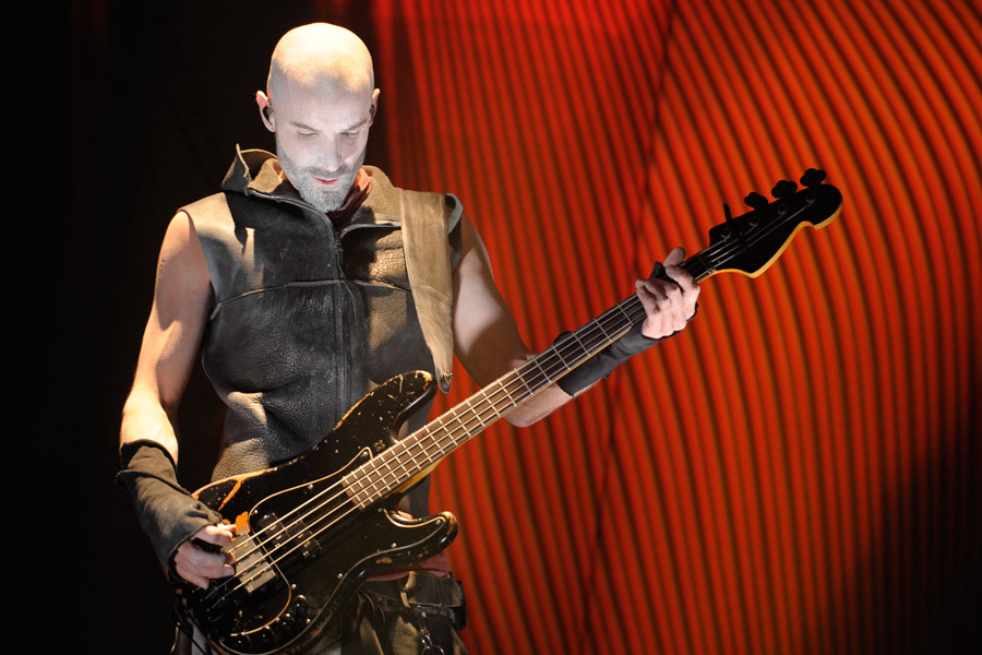 Rammstein – Drei Mal füllen die teutonischen Tanzmetaller den ISS Dome. – Wir brauchen Bass!