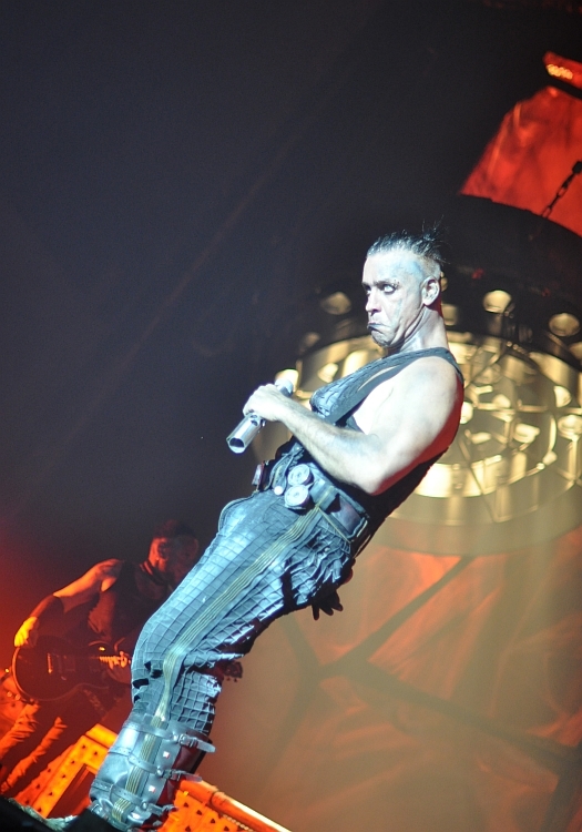Heiße Show in Friedrichshafen. – Rammstein 2011 in Friedrichshafen