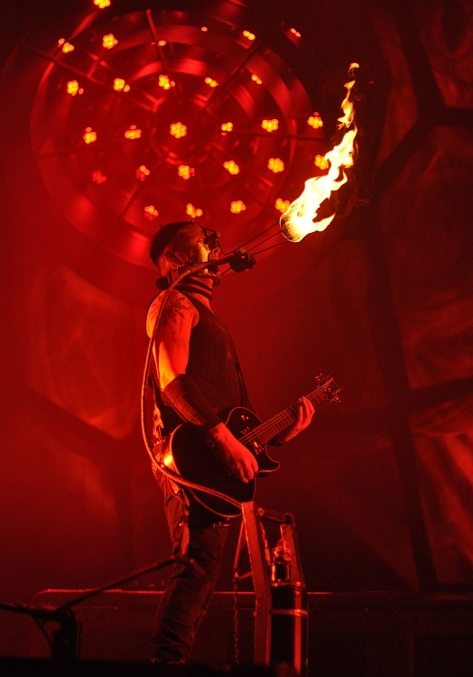Heiße Show in Friedrichshafen. – Rammstein 2011 in Friedrichshafen
