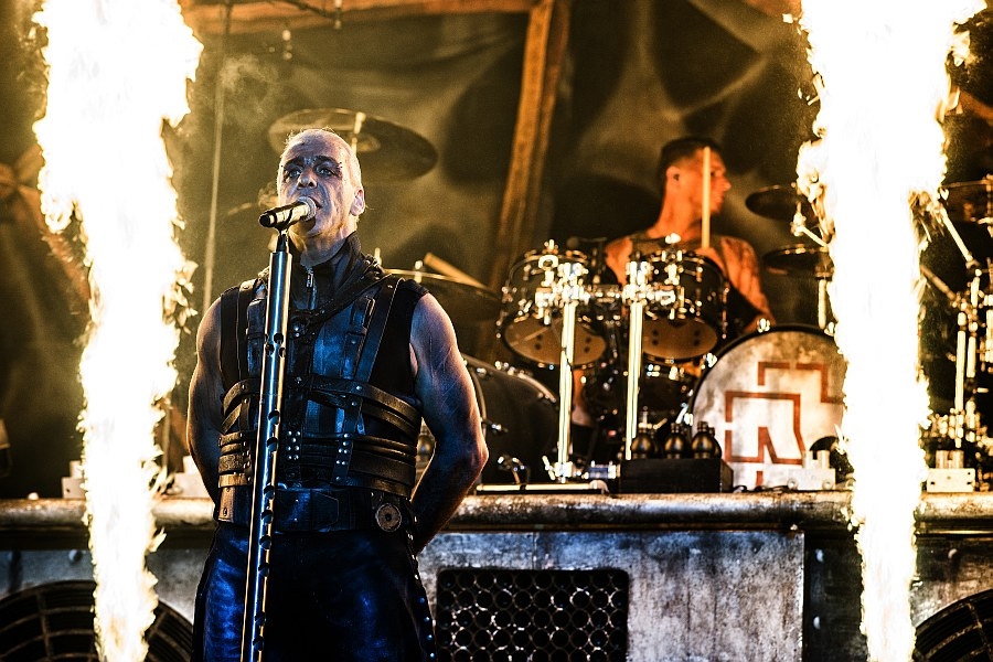 Die Berliner starten in die Open Air-Saison. – Rammstein.
