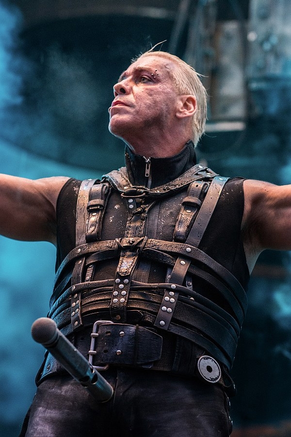 Die Berliner starten in die Open Air-Saison. – Rammstein.