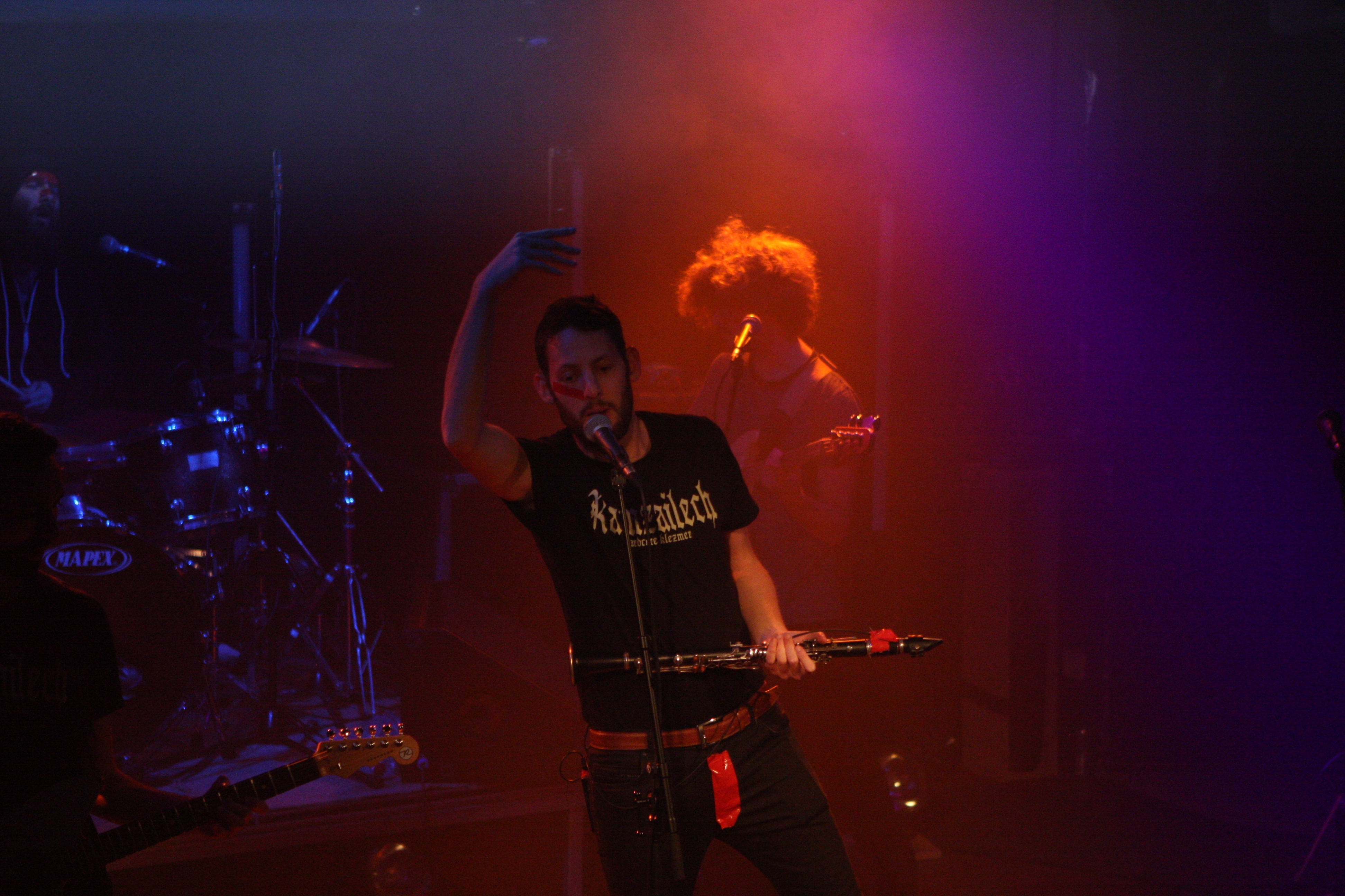 Hardcore-Klezmer: Auf Secret Handshake-Tour mit Langtunes. – Ramzailech.