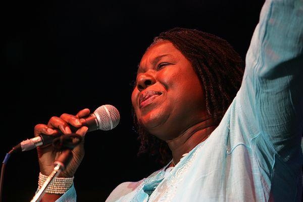 Randy Crawford – Eine der größten Soulsängerinnen der letzten drei Jahrzehnte live on stage. – 
