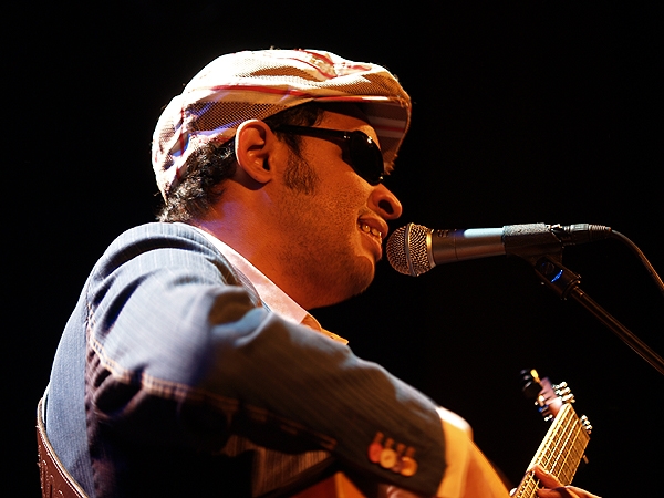 Faszination pur - Raul Midón live im Zürcher Club "Kaufleuten". – "Wirklich gute Popsongs sind genauso wichtig ...