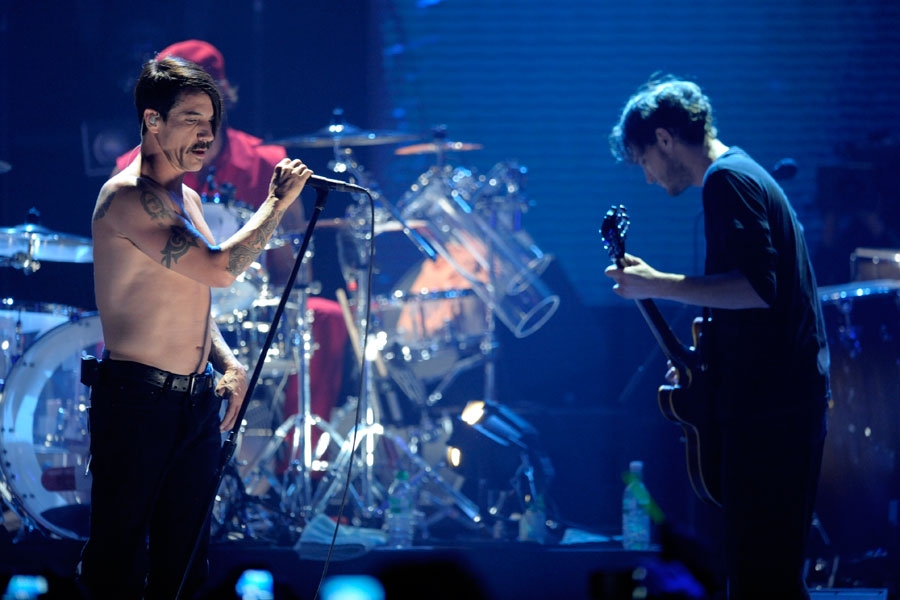 Die Red Hot Chili Peppers stellen "I'm With You" vor. – Red Hot Chili Peppers 2011 live in Köln