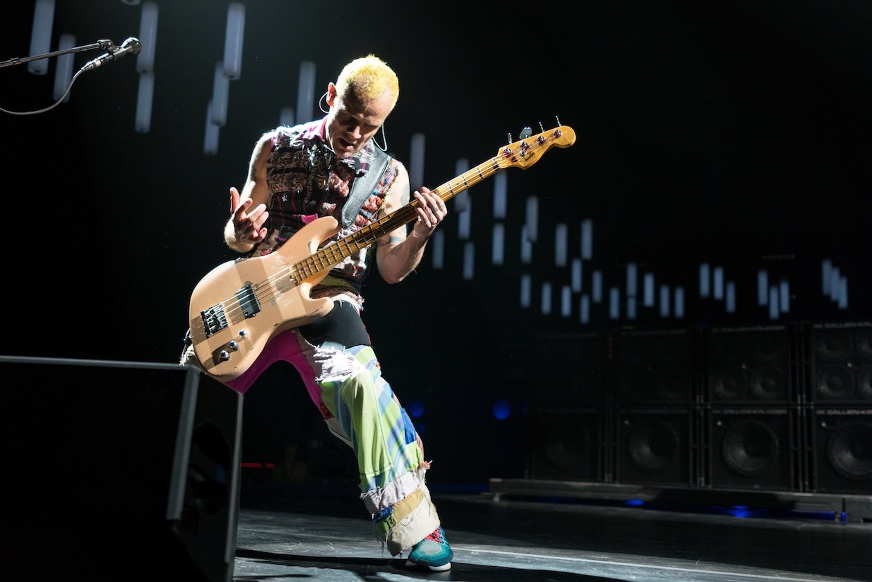 Red Hot Chili Peppers – Viel Live-Spaß mit den Chili Peppers in der Hauptstadt. – Flea.