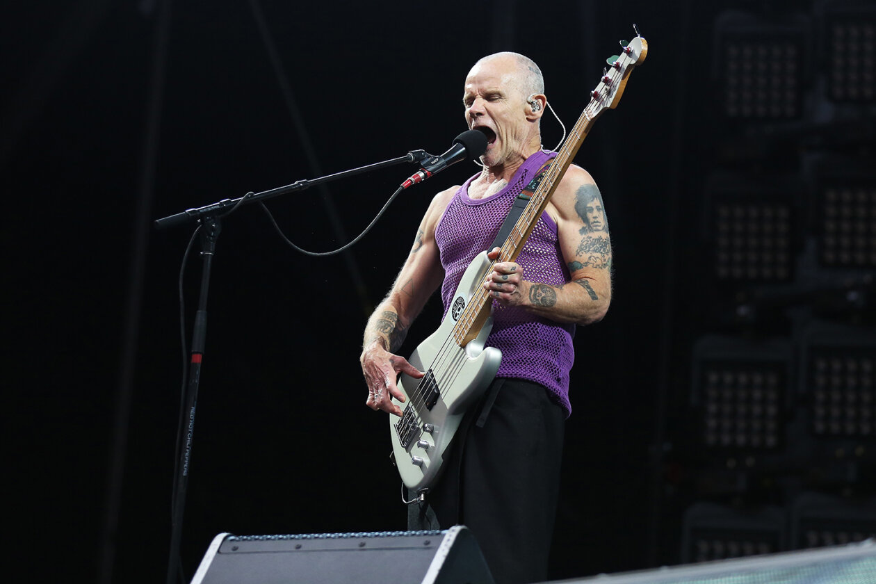 Red Hot Chili Peppers – Flea.
