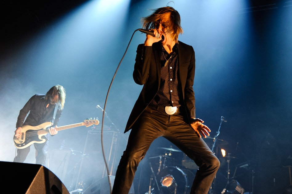 Refused – New Noise! Support für Rise Against. – Frontmann Dennis Lyxzén.