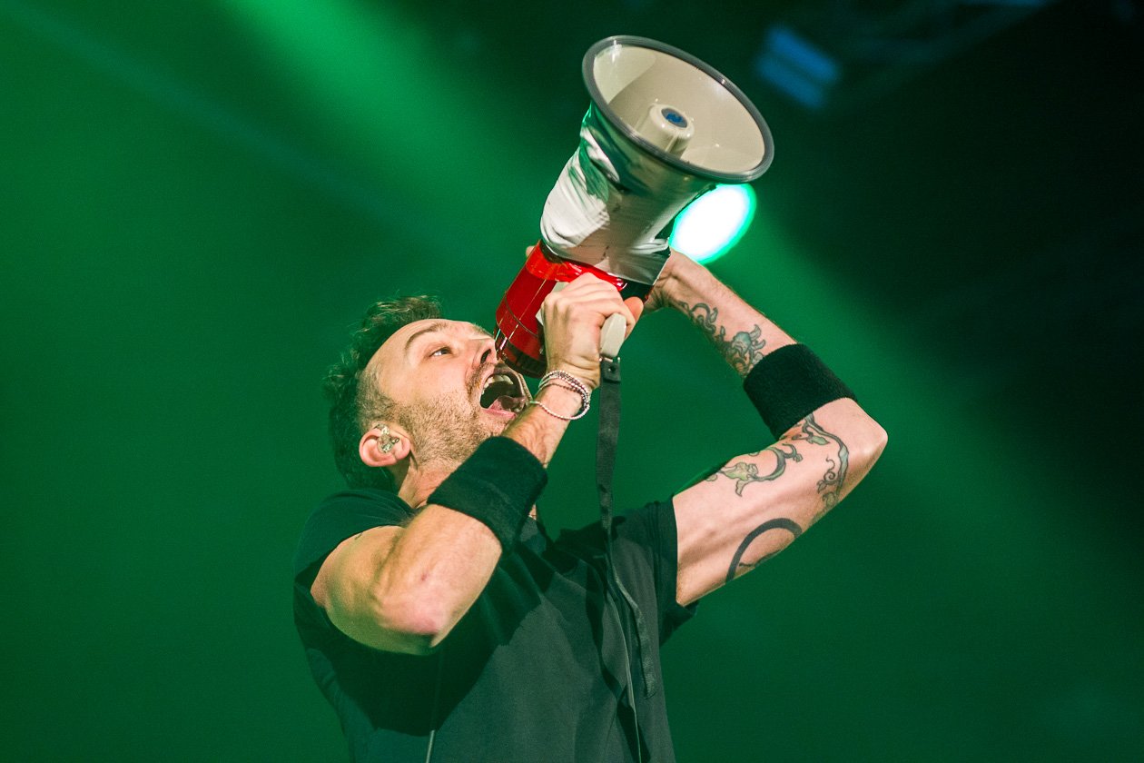 Rise Against – Powerchords gegen das System: mit der aktuellen Platte "Wolves" on tour. – Tim.