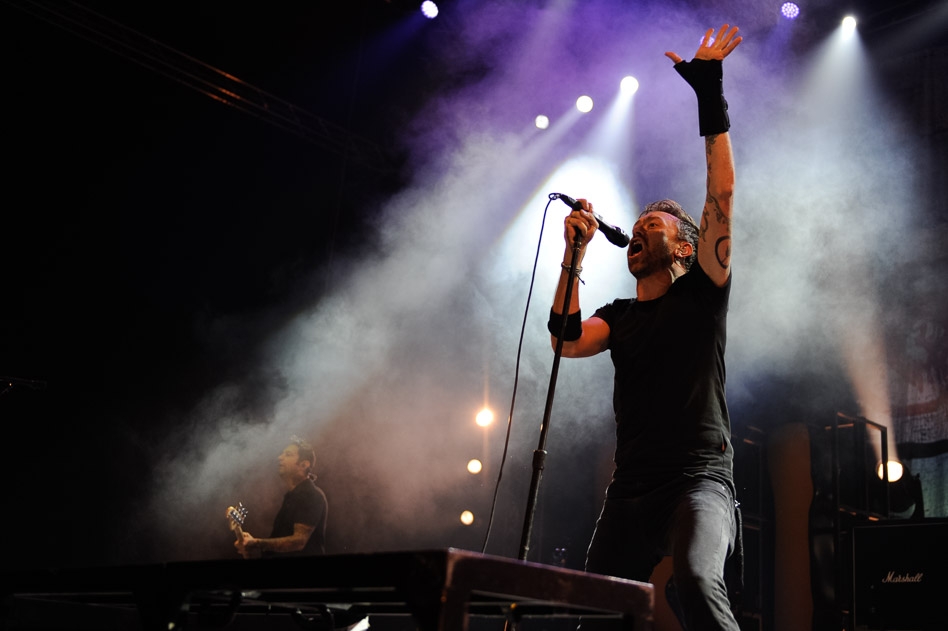 In der Eishalle Deutweg gings zur Sache. – Aus Chicago: Rise Against.