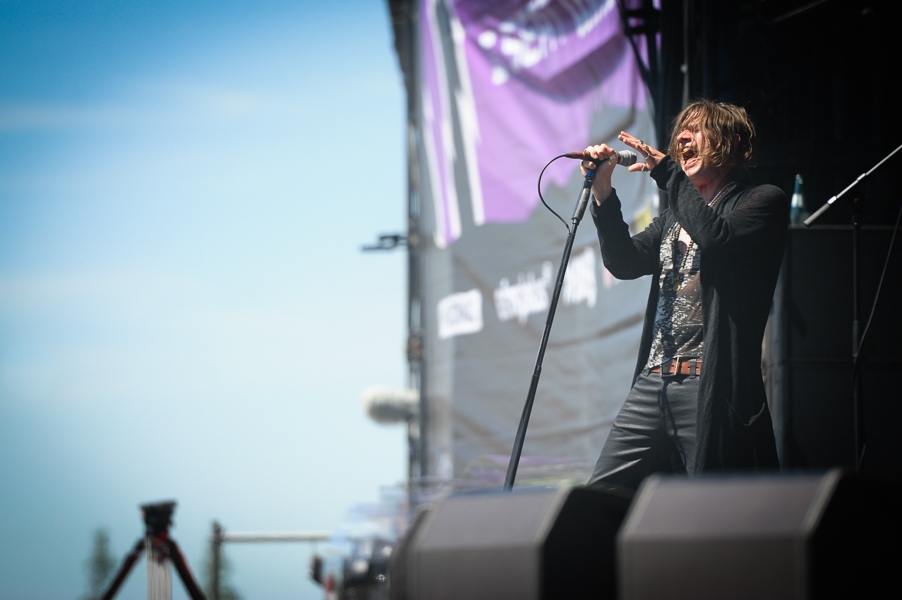 Rival Sons – Auf Rock'n'Roll-Zeitreise mit den Kaliforniern. – Jay Buchanan.