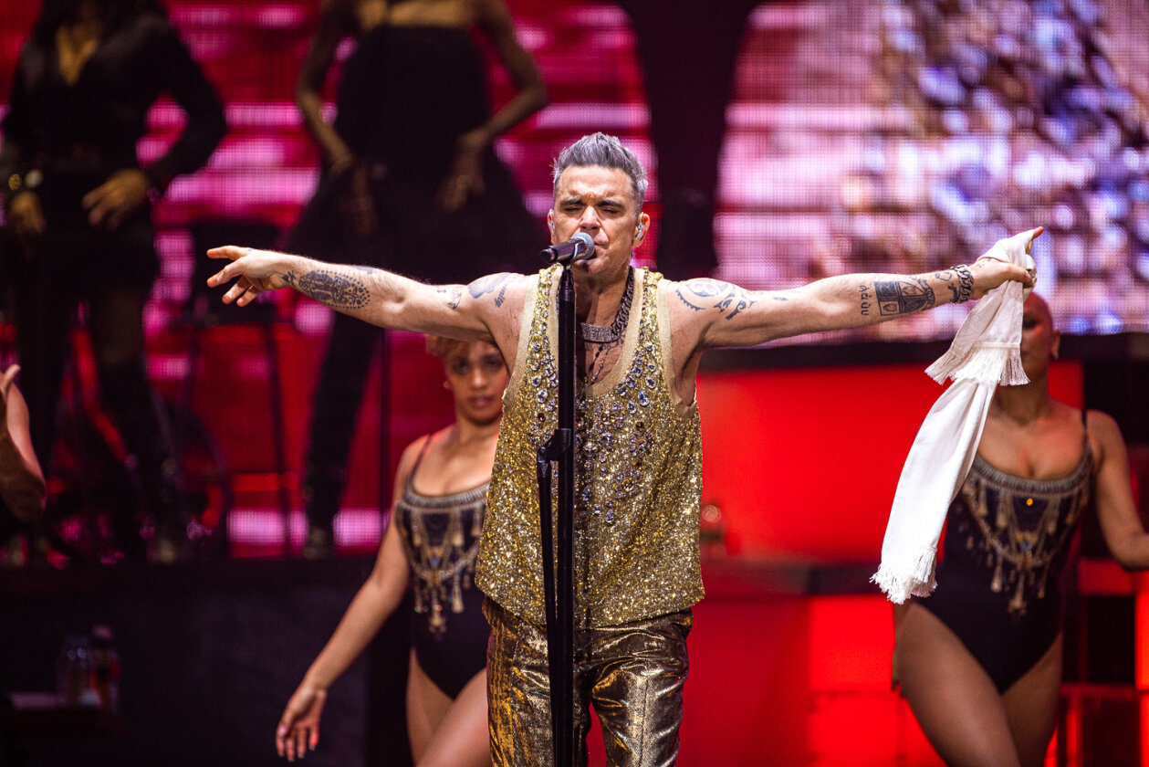 Pop-Spektakel in der Hauptstadt: Der britische Popstar begeistert seine Fans. – Robbie Williams.