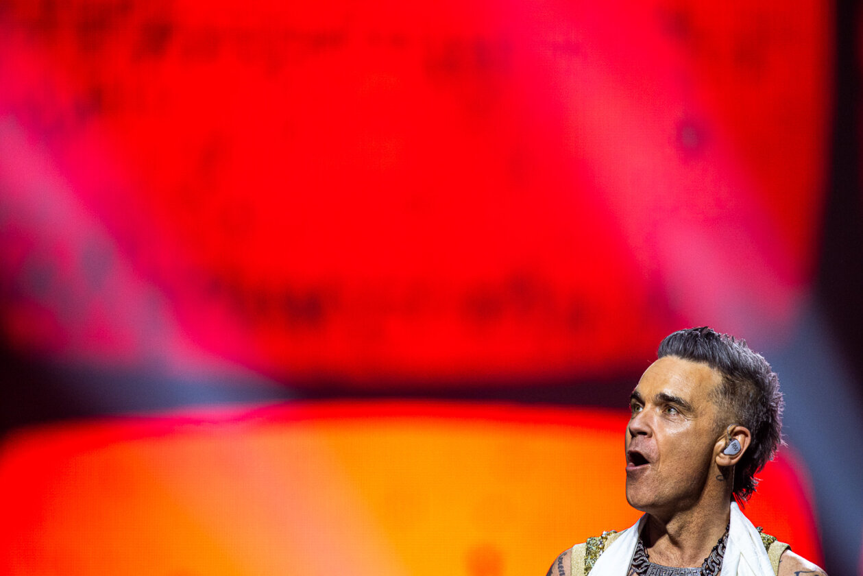 Pop-Spektakel in der Hauptstadt: Der britische Popstar begeistert seine Fans. – Robbie Williams.