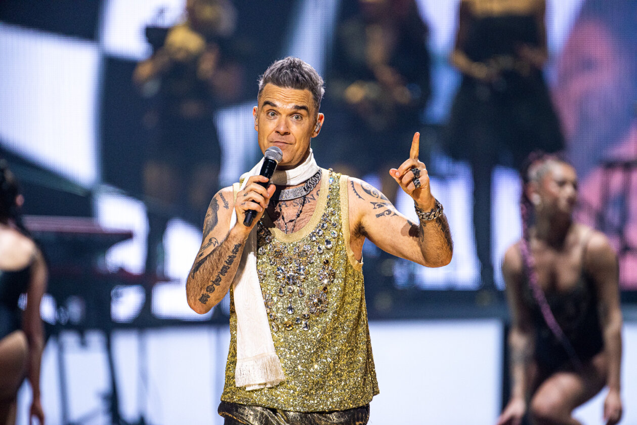 Pop-Spektakel in der Hauptstadt: Der britische Popstar begeistert seine Fans. – Robbie Williams.