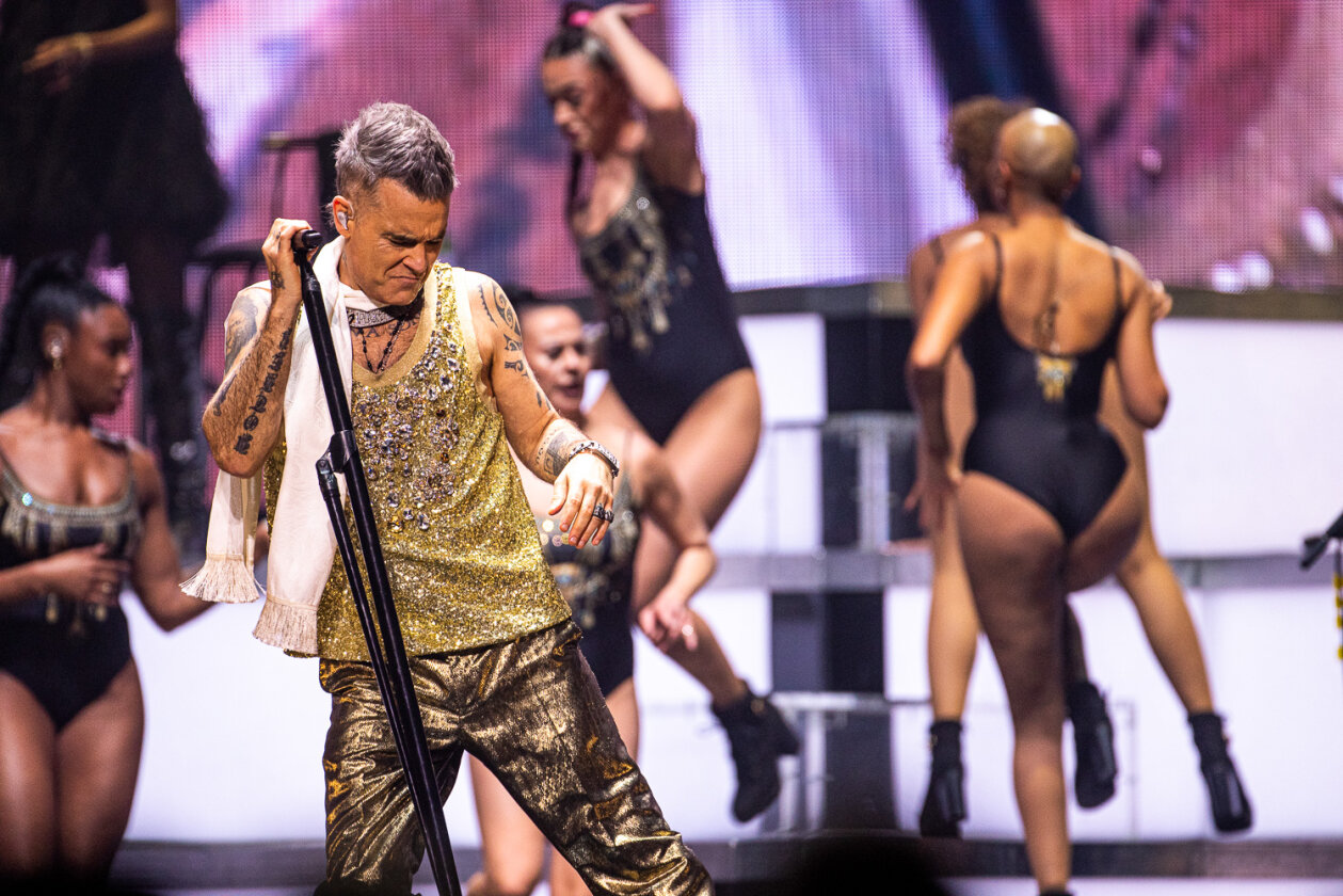 Pop-Spektakel in der Hauptstadt: Der britische Popstar begeistert seine Fans. – Robbie Williams.
