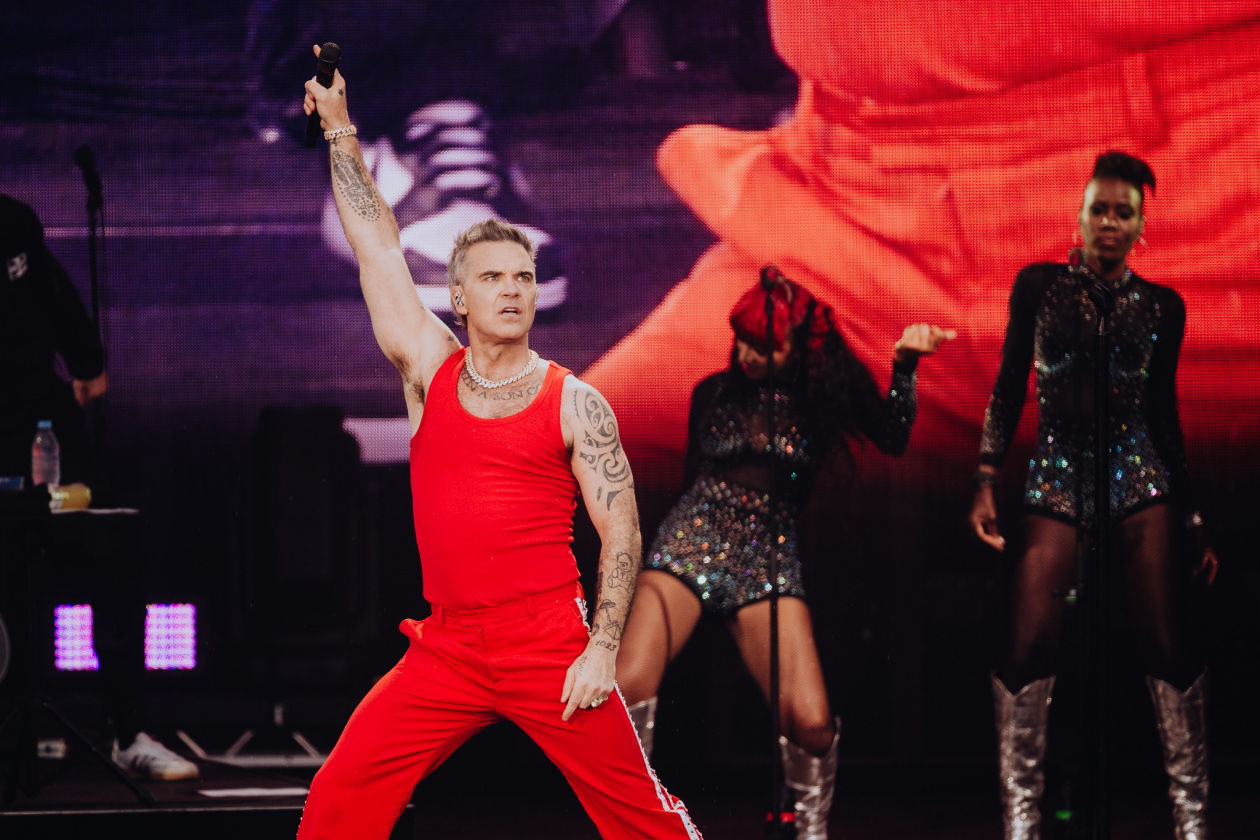 Robbie Williams – Robbie Williams.